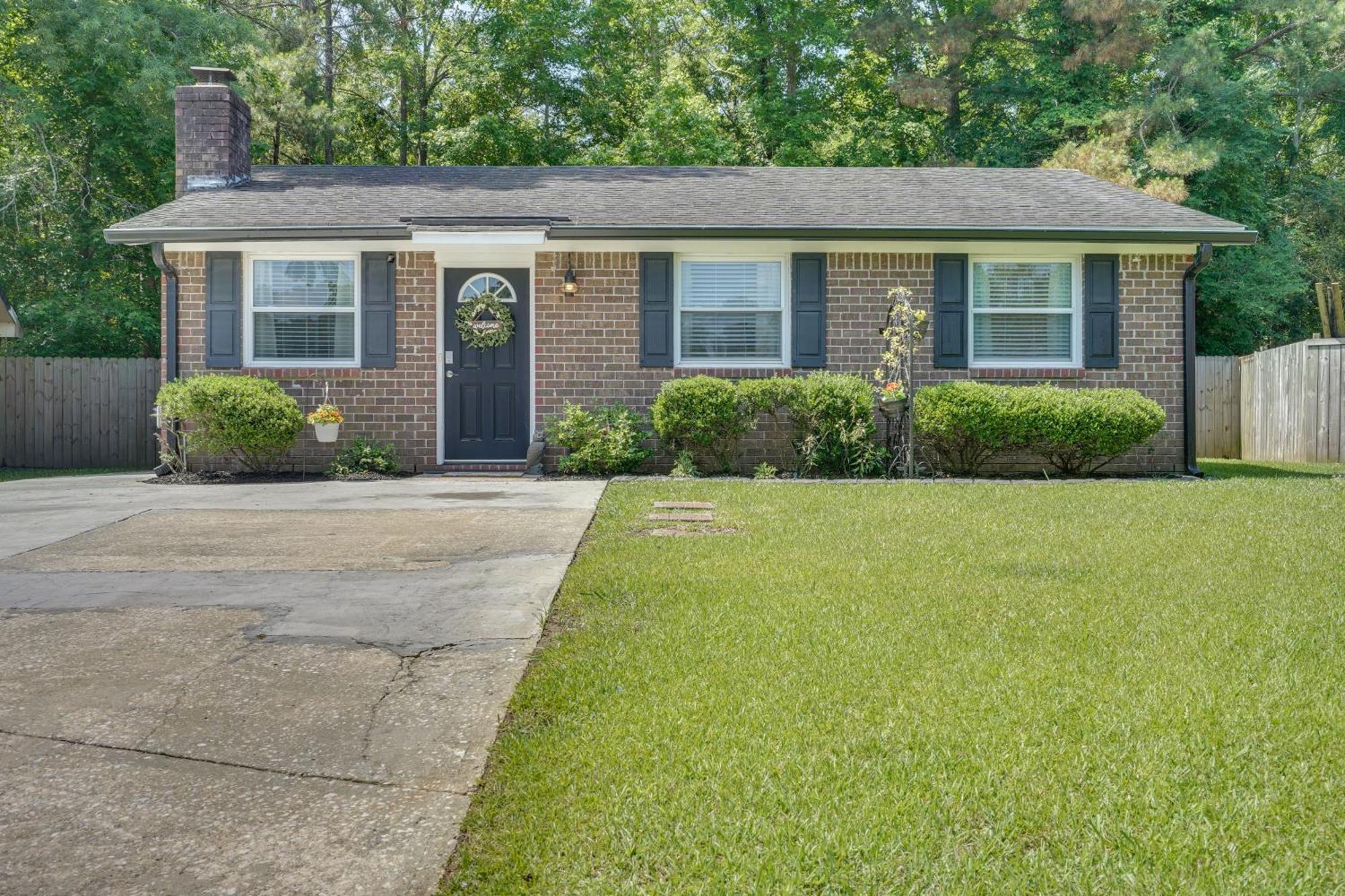 Cozy Goose Creek Escape With Patio And Grill Villa Luaran gambar