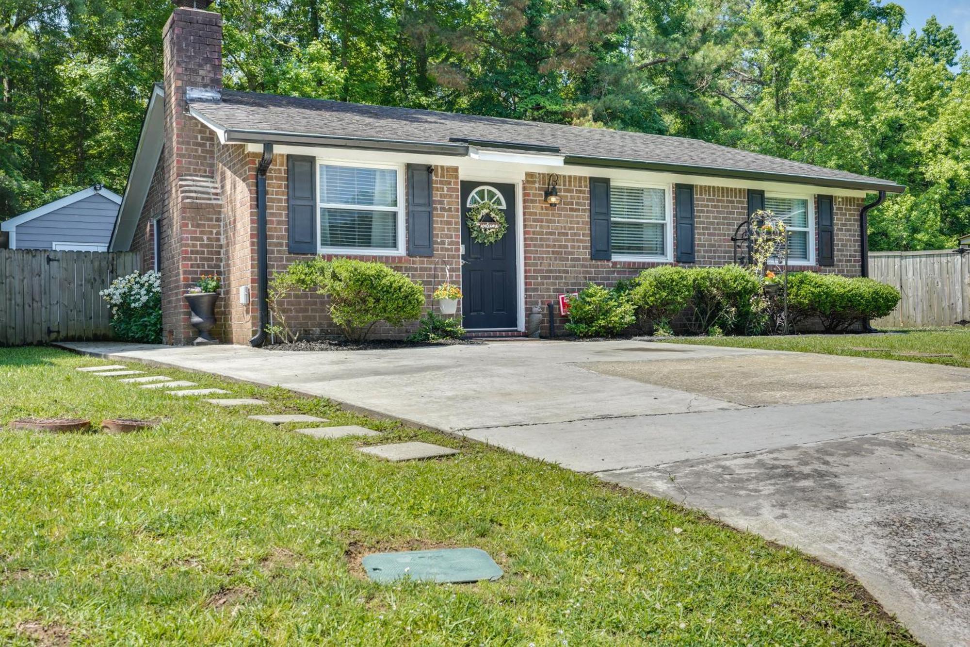 Cozy Goose Creek Escape With Patio And Grill Villa Luaran gambar